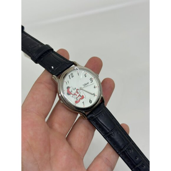 VTG Disney World Mickey Mouse Special Edition Christmas Watch NOT WORKING - Picture 8 of 9